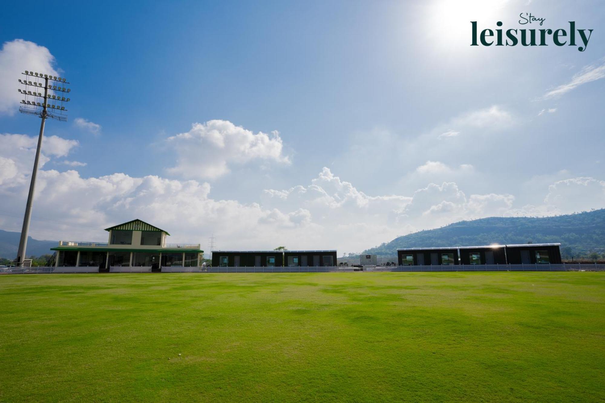Stay Leisurely - Pavilion By The Hills, Lonavala - Stadium View Rooms Exterior foto